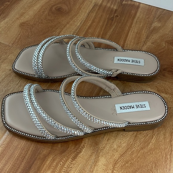 STEVE MADDEN STARIE RHINESTONES SANDALS 9.5 - Picture 4 of 7